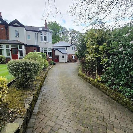 Churstonbnb, Private Flat Within Family Home, Bolton Lostock Exterior foto